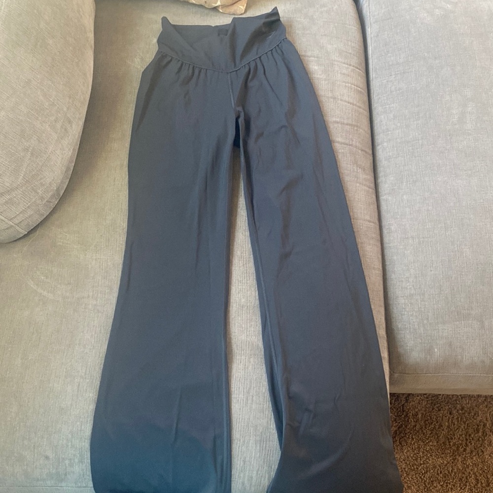 Gymshark flare leggings NWOT